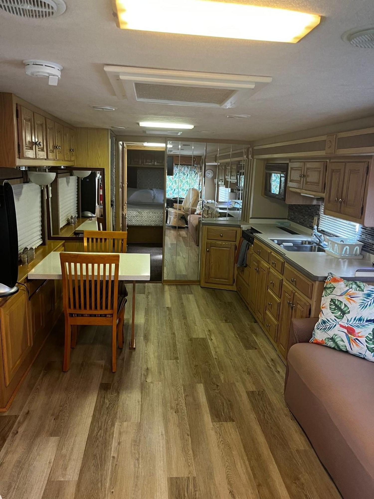 Remodeled And Comfortable Rv - Free Parking Μαϊάμι Εξωτερικό φωτογραφία